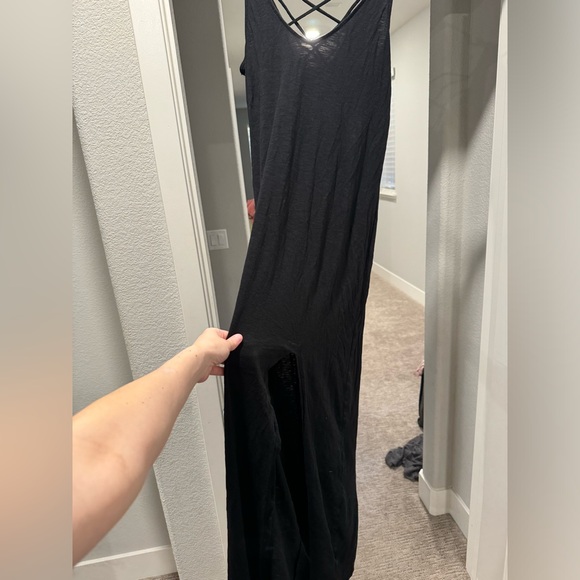 Express maxi dress with side slit and back detail - Picture 4 of 4